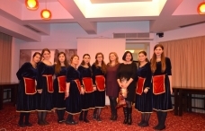Ansamblul de dansuri armenesti 