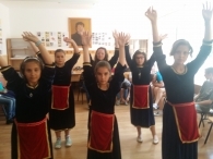 Dans şi voie bună în comunitatea armeană